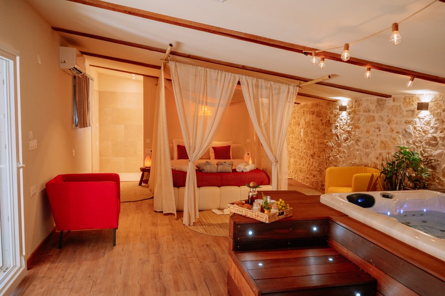 Hébergement AbracadaRoom : Le Baldaquin § SPA § Sauna - Image 11
