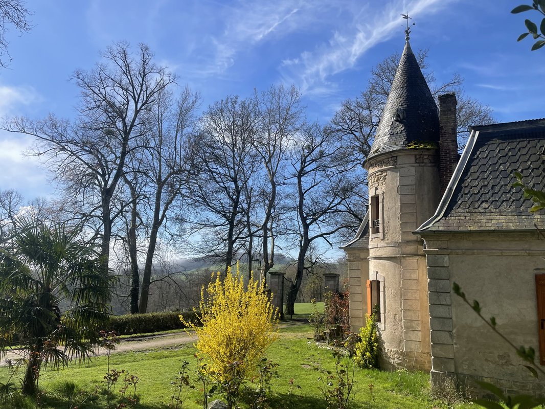 Maison de la Tour à Étang-Sur-Arroux (2)