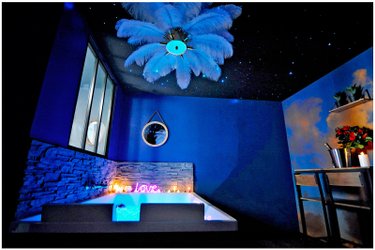 La suite 7ième ciel ÉTOILÉ, SPA XXL, 5 min du centre à Bourgoin Jallieu (2)