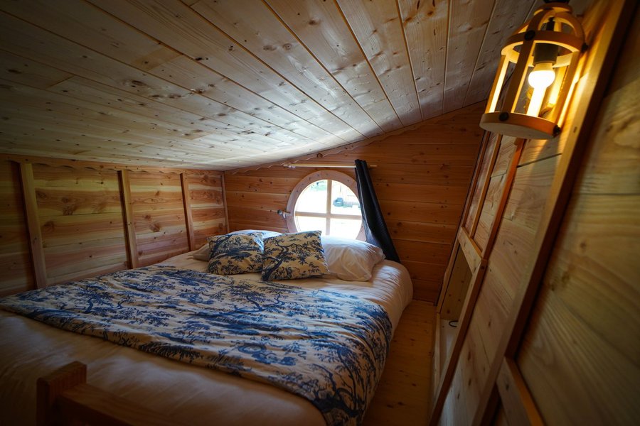 Hébergement AbracadaRoom : La Maison de Hobbit de L'Orée des 4 chemins & Spa - Image 5