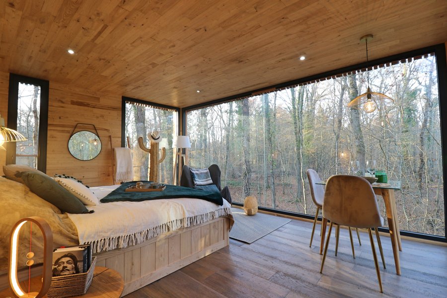 Hébergement AbracadaRoom : Suite « Essentielle » & Spa - Image 4