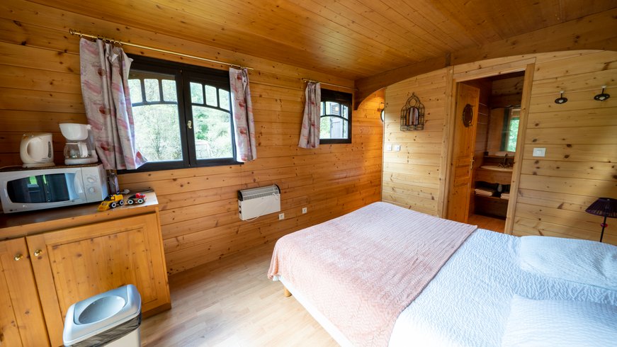 Hébergement AbracadaRoom : La Roulotte familiale Hôtelière - Image 2