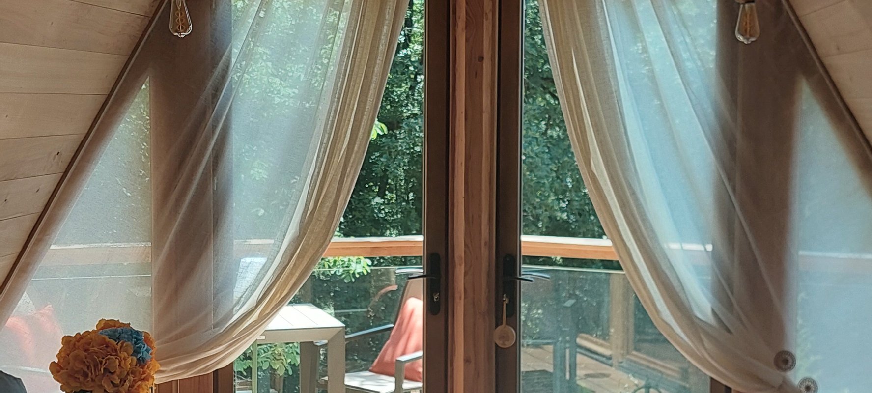 Cabane perchée BLOOMA & Spa à Sarrant (20)
