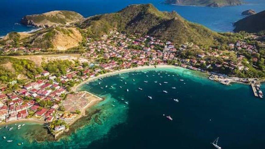 Domaine AbracadaRoom : AQUA LODGE Les Saintes Terre de Haut Guadeloupe - Image 10