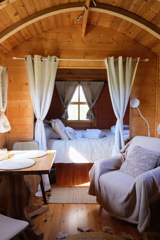 Hébergement AbracadaRoom : Rêve de Roulotte en Normandie – Séjour insolite - Image 3