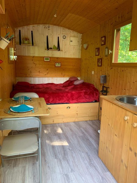 Hébergement AbracadaRoom : La mini roulotte - Image 3