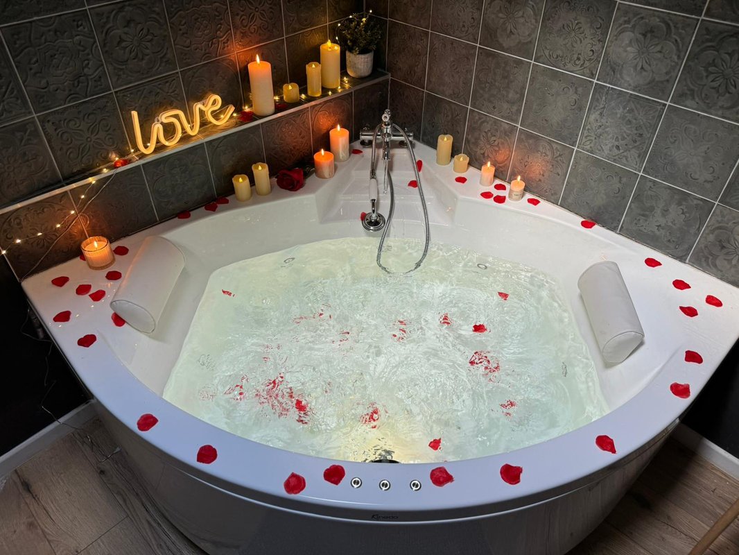 Jungle romantique Spa & Cinéma sous les arbres à Amiens (10)