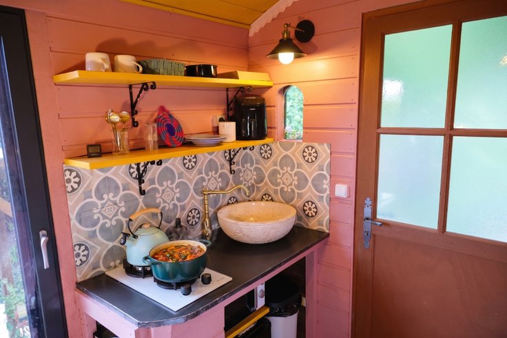 Hébergement AbracadaRoom : La Roulotte Balnéo - Image 6