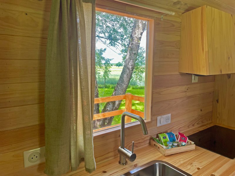 Hébergement AbracadaRoom : La Roulotte de la Clairière - Image 10