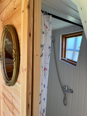 Hébergement AbracadaRoom : La Cabane de Léa & Spa - Image 10