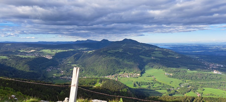 Hébergement AbracadaRoom : La Roulotte Franco-Suisse - Image 8