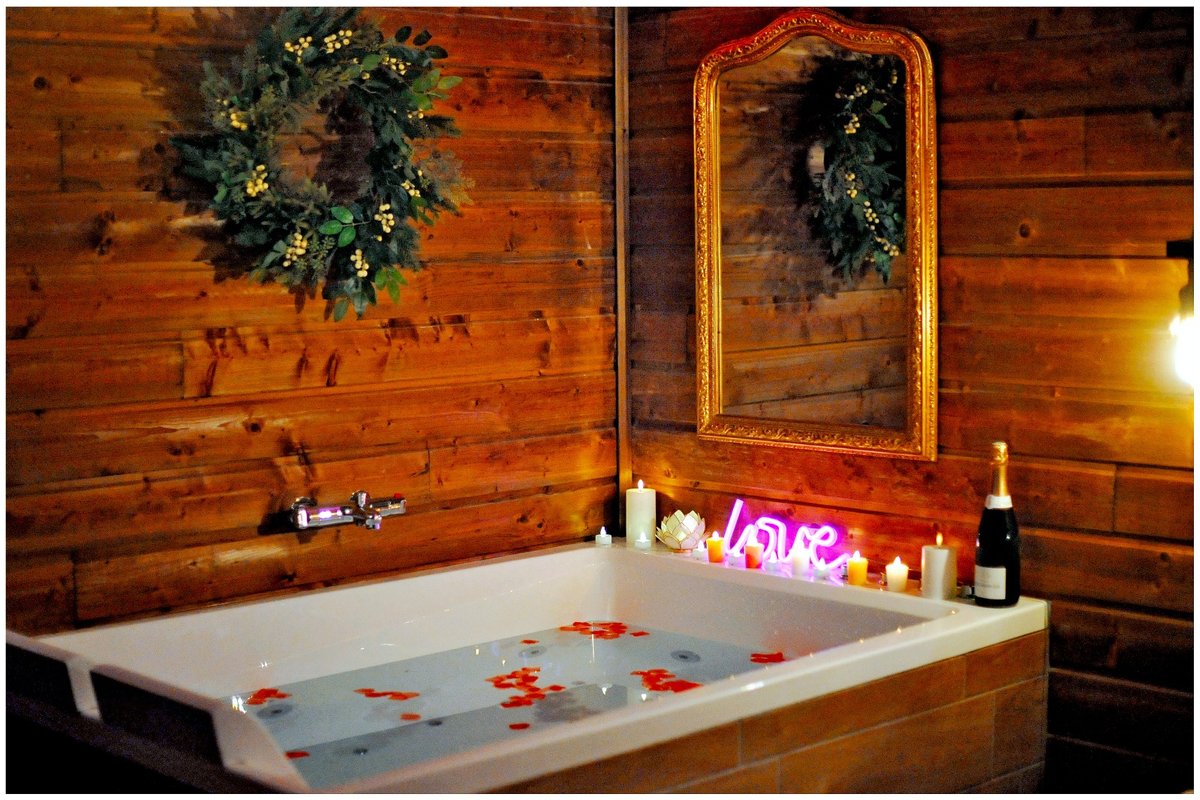Chalet Romantique, SPA XXL, CINÉMA PRIVÉ, 5 min du centre à Bourgoin Jallieu (16)