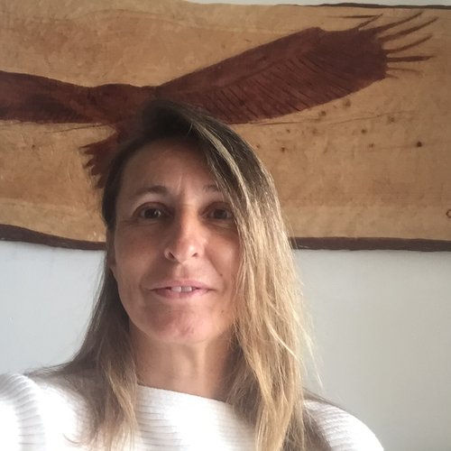Mme Caroline Aubain