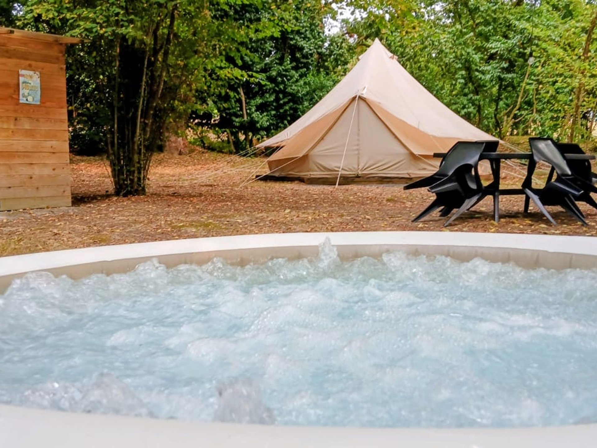 Tipi et son spa privatif