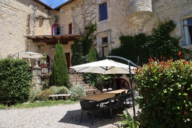 L'Aile Renaissance + la Tour Médiévale - 18 personnes à Saint-Chamarand (1)