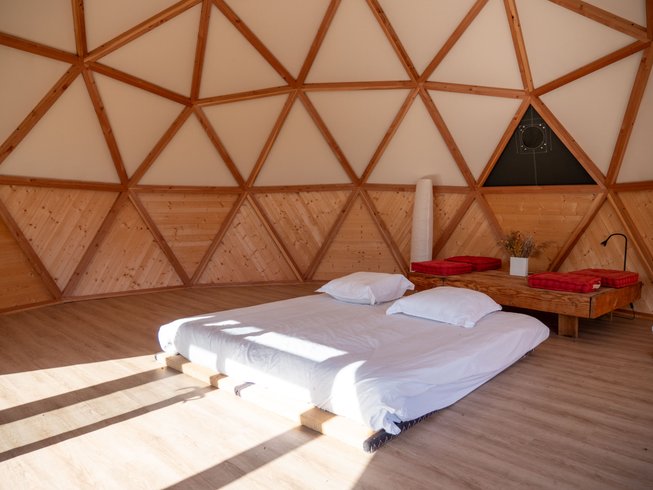 Hébergement AbracadaRoom : Glamping: Our Domes & Their Private Lake - Image 3