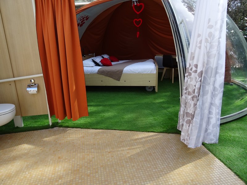 Hébergement AbracadaRoom : Bulle PMR sous les Muriers & Spa - Image 3