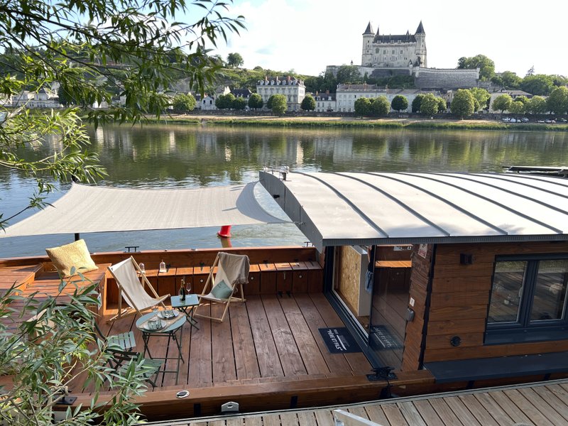 Domaine AbracadaRoom : Entre Nous - La Toue Père et fils - Image 1