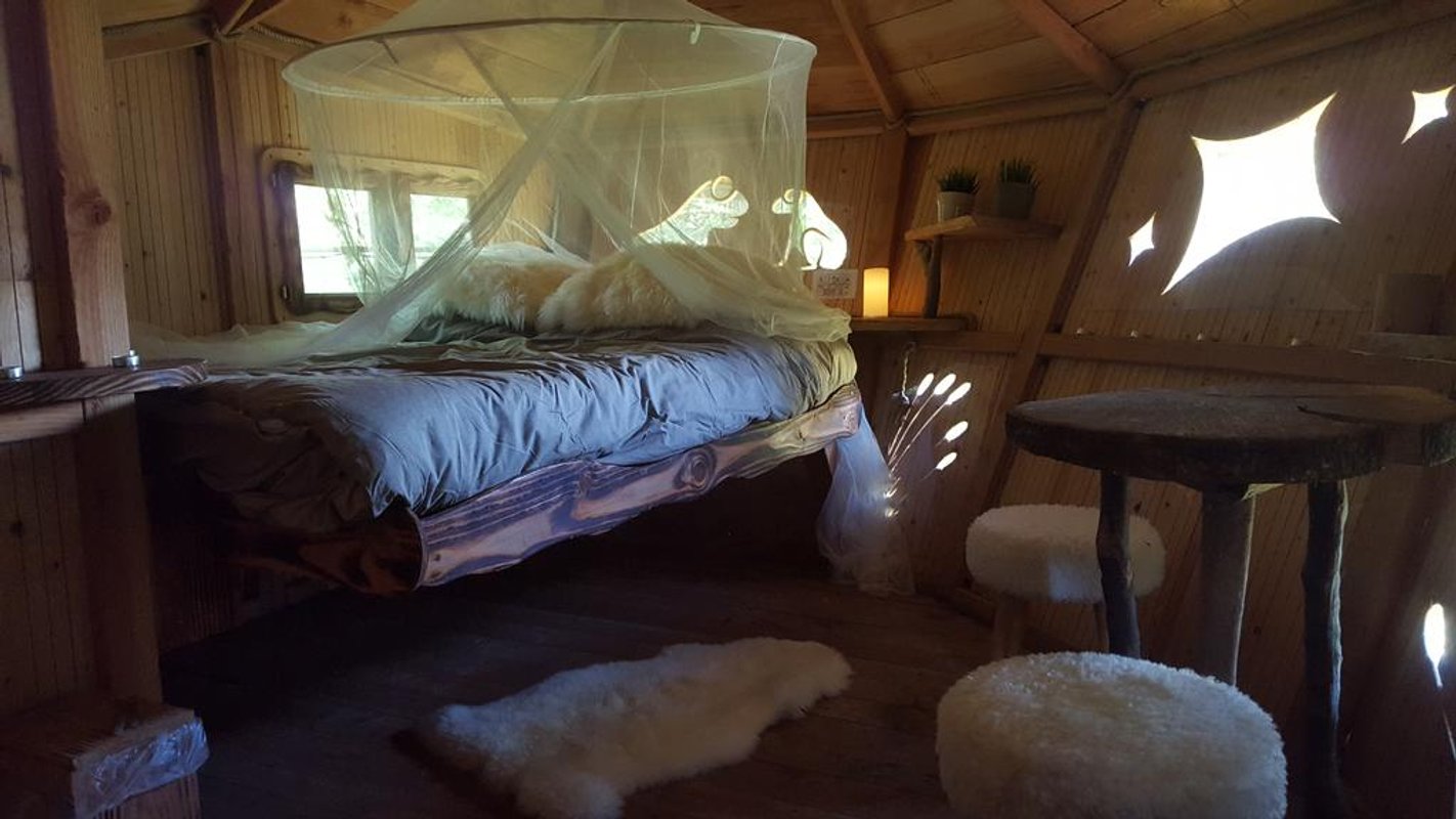 La cabane Au fil de l'Eau & Spa à Wail (7)