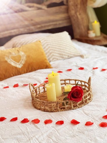 Hébergement AbracadaRoom : Jungle romantique Spa & Cinéma sous les arbres - Image 22