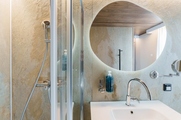 Hébergement AbracadaRoom : Suite flottante Supérieure Lit king-size Balnéo - Image 9