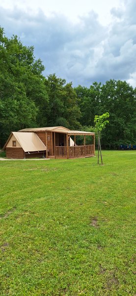 Hébergement AbracadaRoom : Cabane tribu Bouton d'Or - Image 1