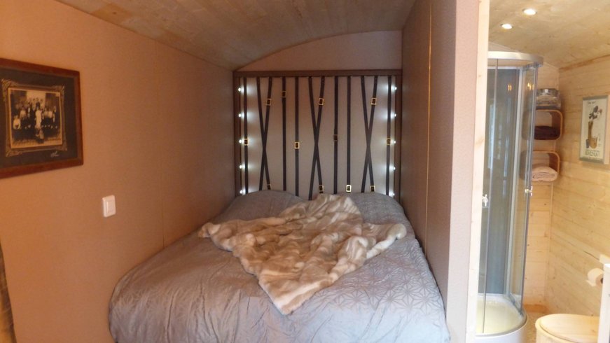 Hébergement AbracadaRoom : Roulotte Django - Image 4