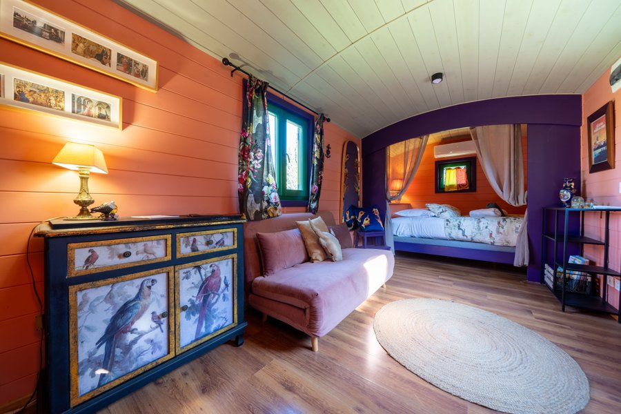 Hébergement AbracadaRoom : Roulotte Marius & Piscine en Provence - Image 11