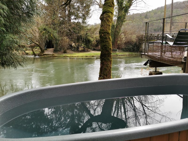 Hébergement AbracadaRoom : La Cabane Spa du Pont de l'Ignon - Image 2