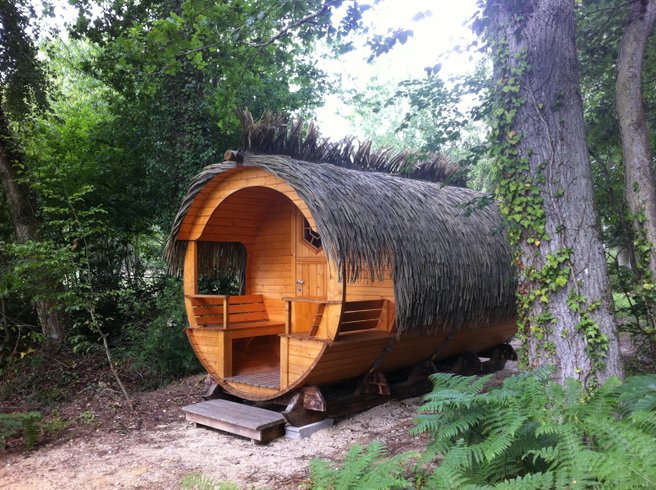 Hébergement AbracadaRoom : Tonneau Tube de l'été - Image 1
