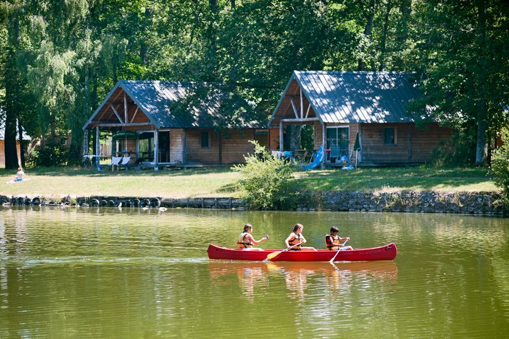 Domaine AbracadaRoom : Village Huttopia Lac de Rillé - Image 2