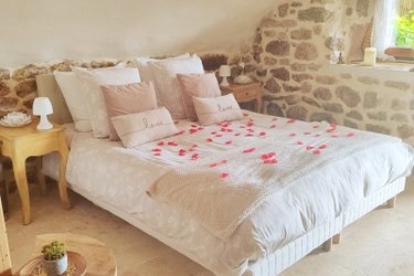 La chambre voûtée à Vernoux En Vivarais (2)