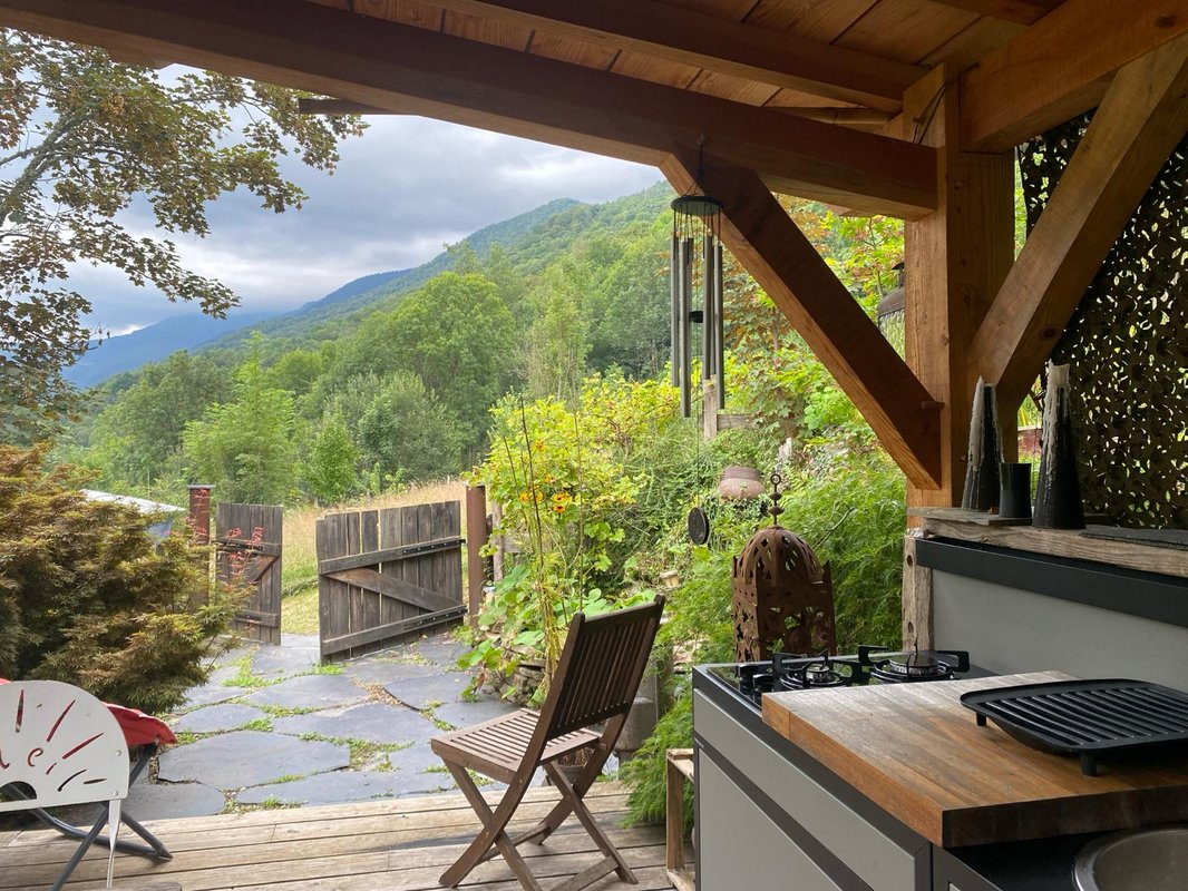 Cabane Petit Bouddha à Arrien En Bethmale (1)