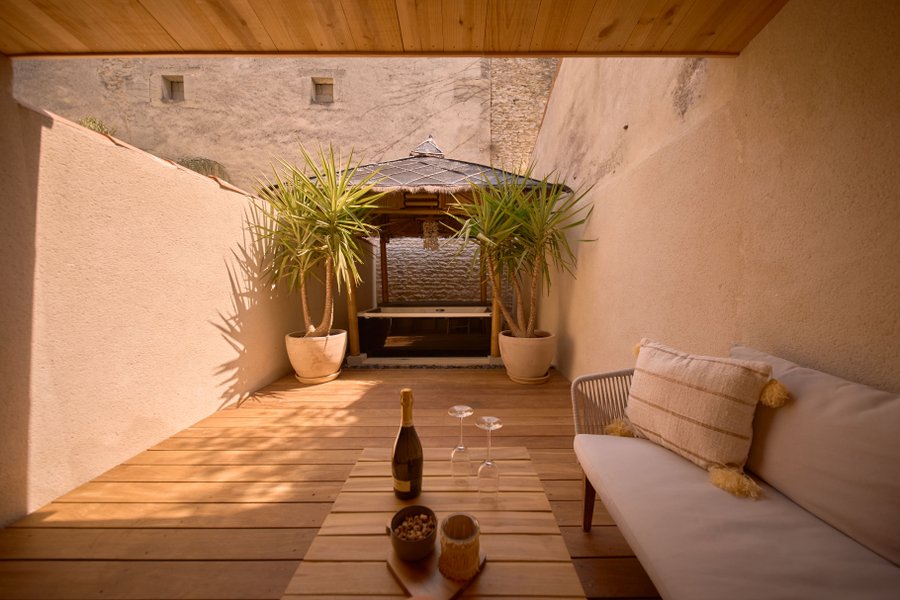 Hébergement AbracadaRoom : Suite Brésilienne de Luxe • Jacuzzi Privé• Cognac - Image 16