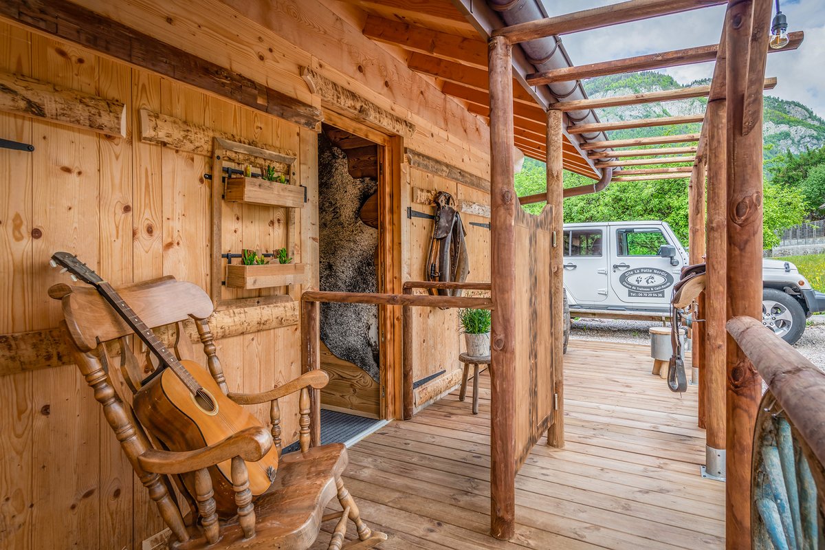 Cabane Le Saloon & Spa à Le Biot (18)