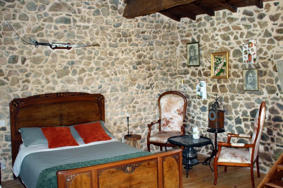 Domaine AbracadaRoom : Nuit de légende en Beaujolais - Image 17