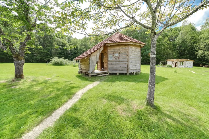 Hébergement AbracadaRoom : La Cabane en Bois - Image 1