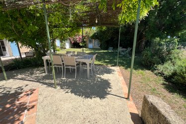 MAS DES AMANDIERS & Piscine et dégustation de vins à Jonquieres (4)