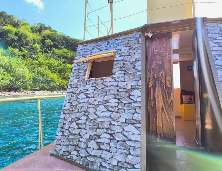 Hébergement AbracadaRoom : KAWAIDA - Glamping Yaliyo bateau - Image 2