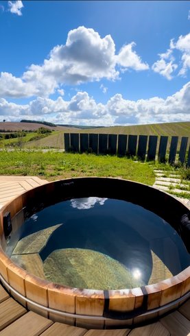 Hébergement AbracadaRoom : Hestia + Freya : Ecolodge de luxe avec 2 bains nordiques pour 2-14 personnes - Image 3