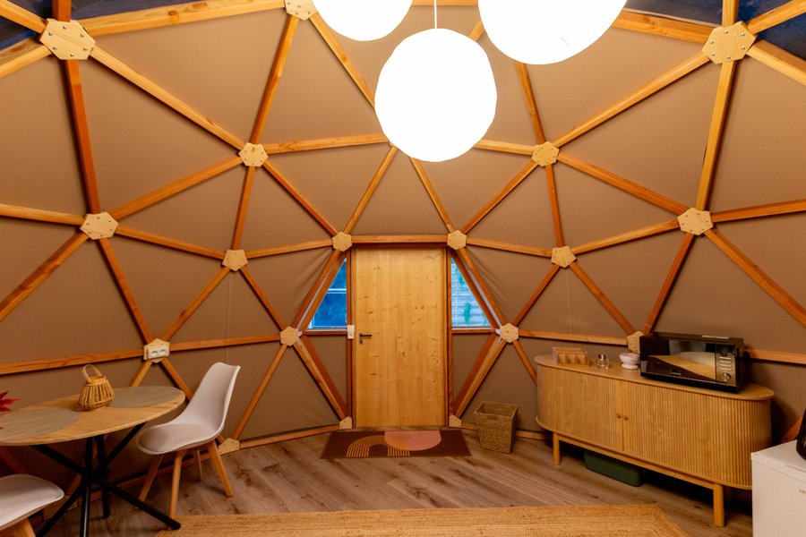 Hébergement AbracadaRoom : Le Dôme du Levant & Spa, Cinéma - Image 7