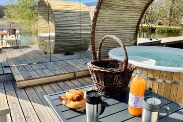 Cabane Spa Miroir 2 pers à Bâgé-Dommartin (1)