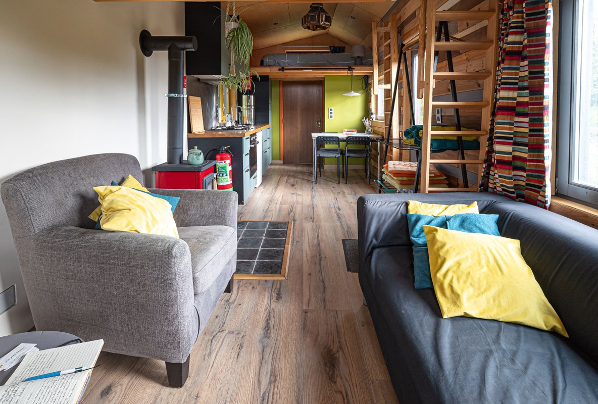 Les Jours Heureux Tiny House à Villers-Le-Gambon (5)