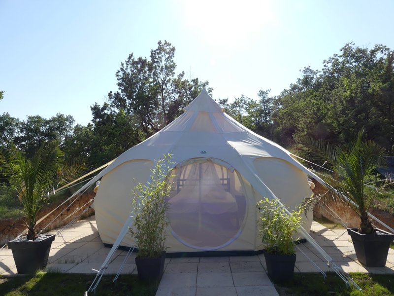 Hébergement AbracadaRoom : Tente lotus insolite - Image 9