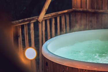 Zome Casse-Noisette & Spa à Lamothe-Fénelon (3)