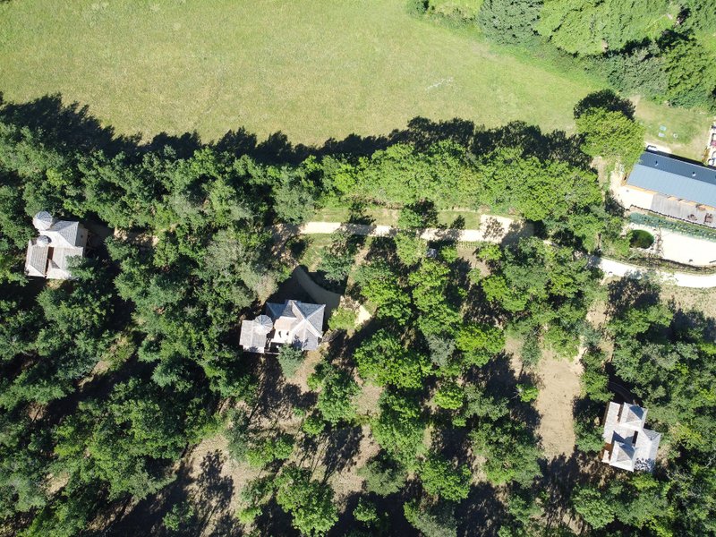 Domaine AbracadaRoom : Cabanes Spa Châteaux - Le Peydébé - Image 1