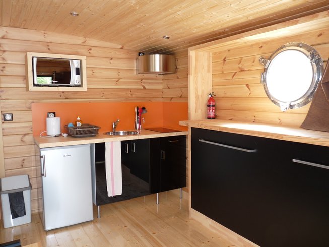 Hébergement AbracadaRoom : La Toue Cabanée au mouillage - Image 8