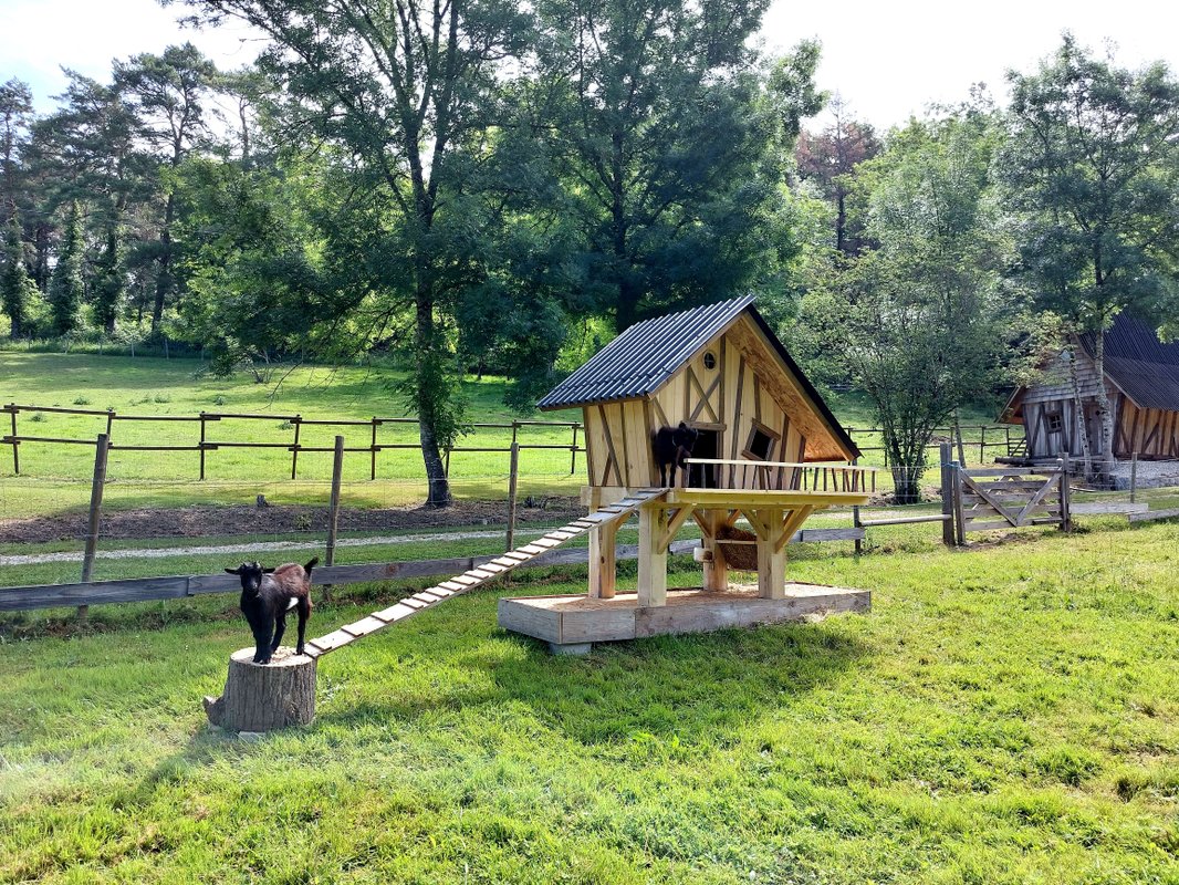 La Cabane Le Vieux Grimoire & Spa privatif à St Andre Et Appelles (23)
