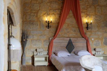 Chambre des Peyronnenc à Saint-Chamarand (2)