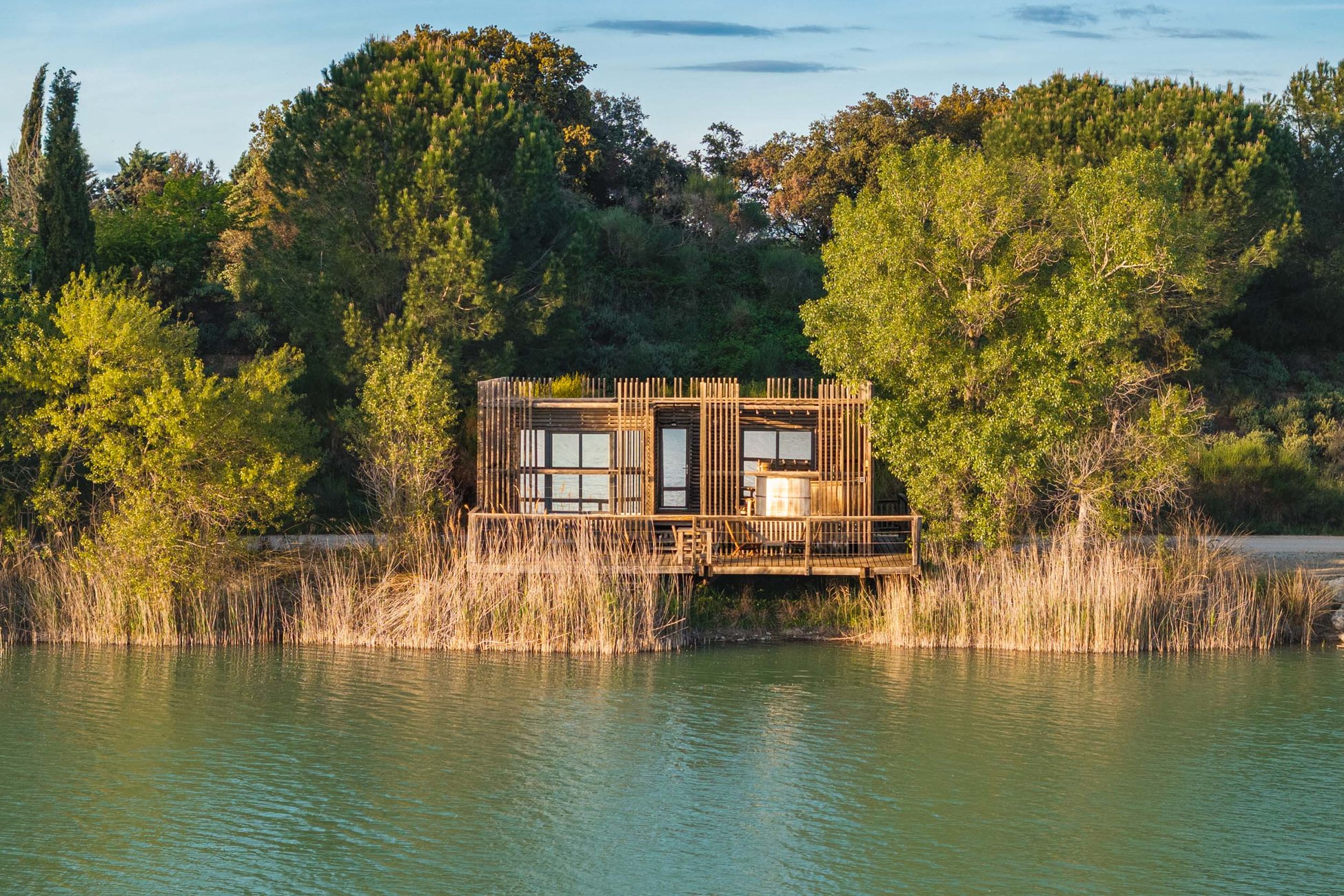 Hébergement UnicStay : Cabanes Duo Spa sur Pilotis à Sorgues